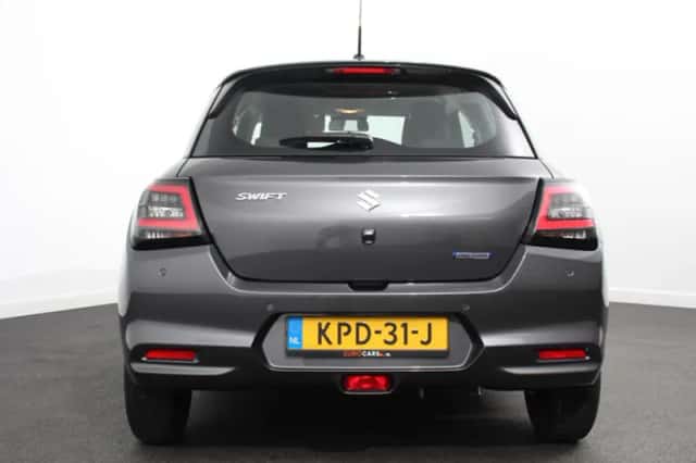 Suzuki Swift (2025) thumbnail 5