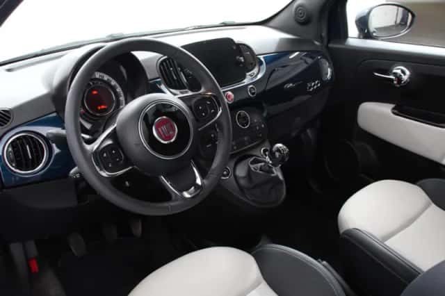 Fiat 500C (2023) thumbnail 2
