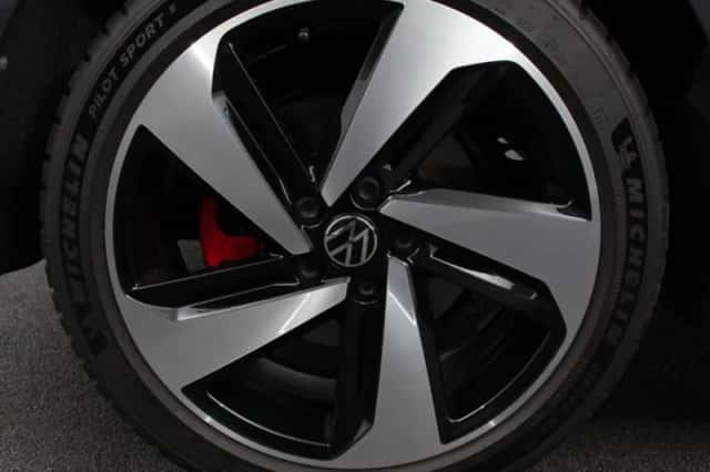Volkswagen Polo (2024) thumbnail 2