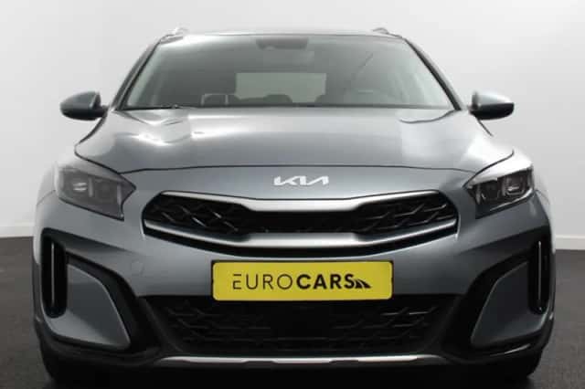 Kia XCeed (2023) thumbnail 4