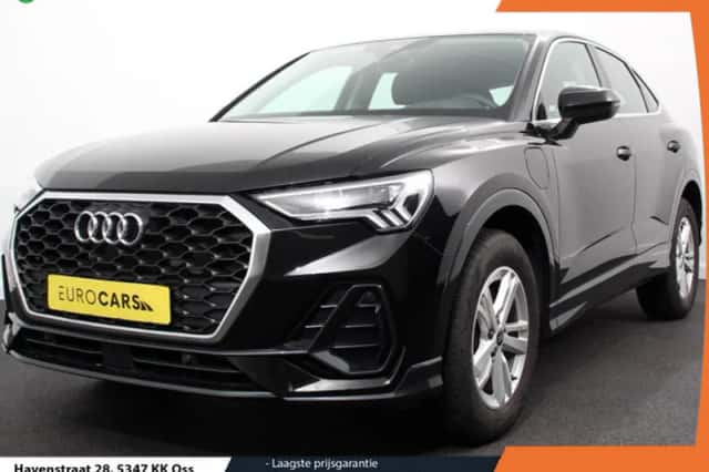 Audi Q3 (2022) thumbnail 1