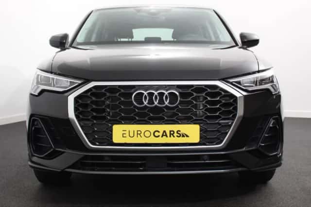 Audi Q3 (2022) thumbnail 3