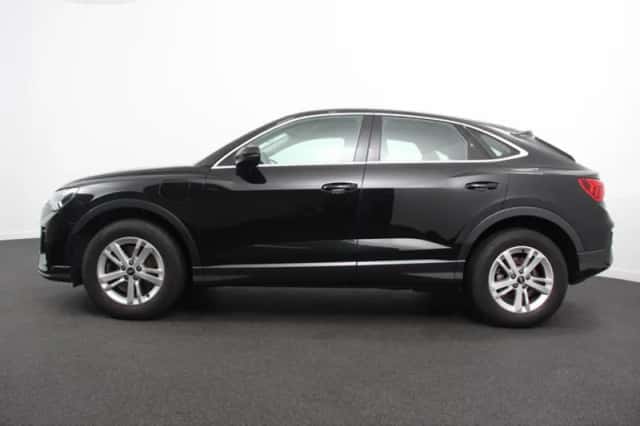 Audi Q3 (2022) thumbnail 6