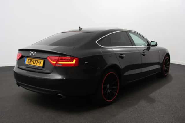 Audi A5 (2015) thumbnail 4