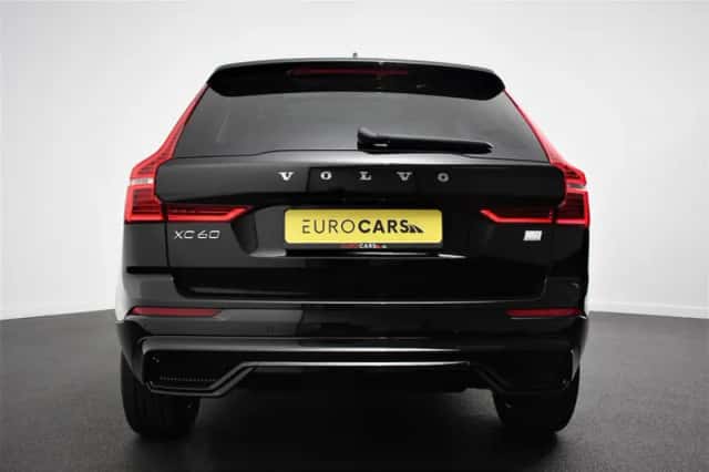 Volvo XC60 (2023) thumbnail 4