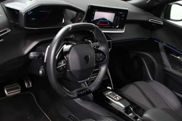 Peugeot 2008 (2025) thumbnail 2
