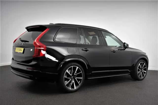 Volvo XC90 (2022) thumbnail 4