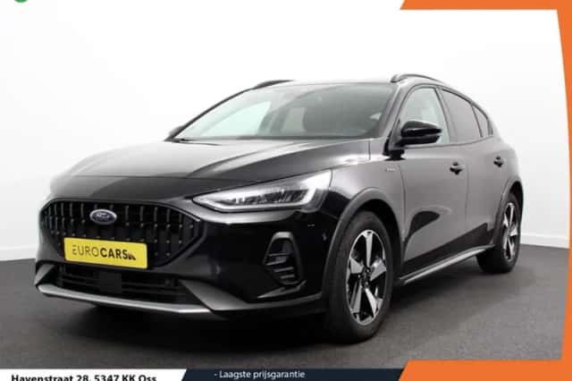 Ford Focus (2024) thumbnail 1