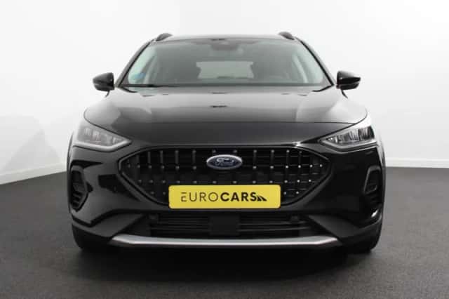 Ford Focus (2024) thumbnail 4