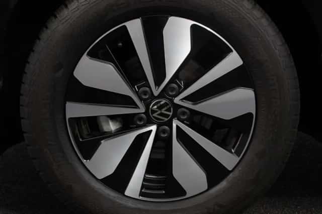 Volkswagen Polo (2024) thumbnail 2