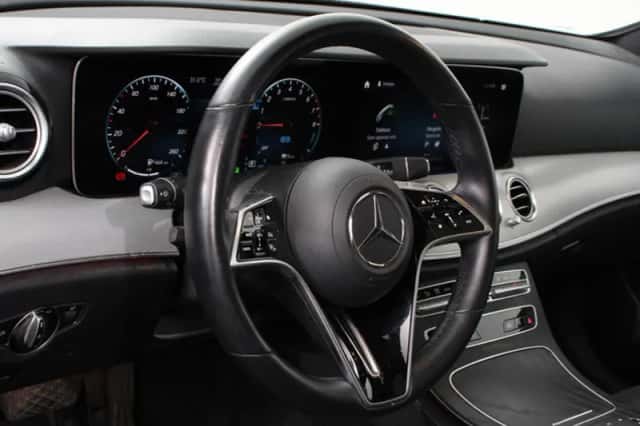 Mercedes-Benz E-Klasse (2021) thumbnail 2