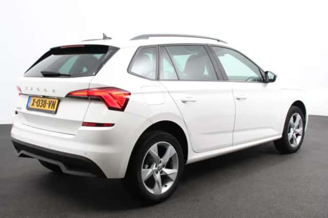 Škoda Kamiq (2021) thumbnail 4