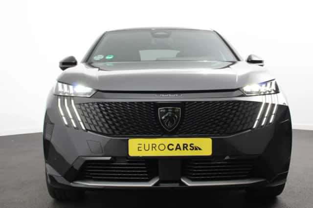 Peugeot e-3008 (2024) thumbnail 4