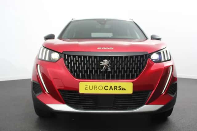 Peugeot 2008 (2023) thumbnail 4