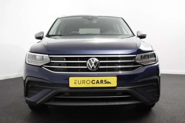 Volkswagen Tiguan (2022) thumbnail 4