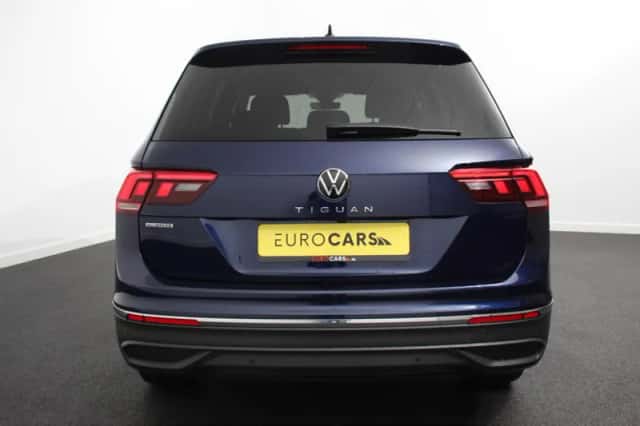 Volkswagen Tiguan (2022) thumbnail 5