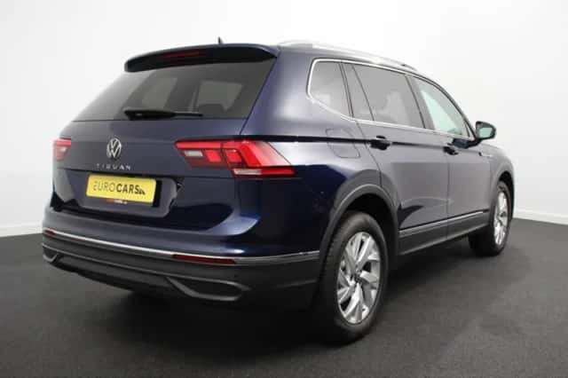 Volkswagen Tiguan (2022) thumbnail 6