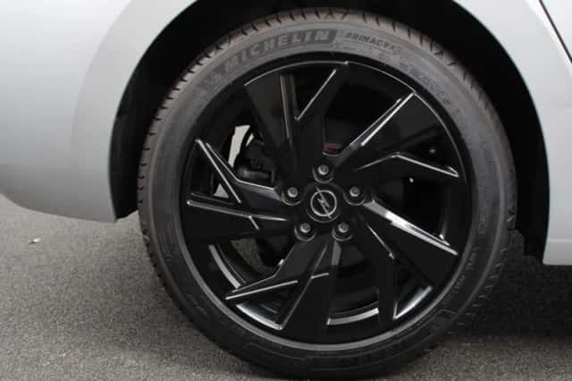 Opel Astra (2023) thumbnail 2
