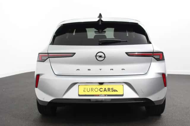 Opel Astra (2023) thumbnail 5