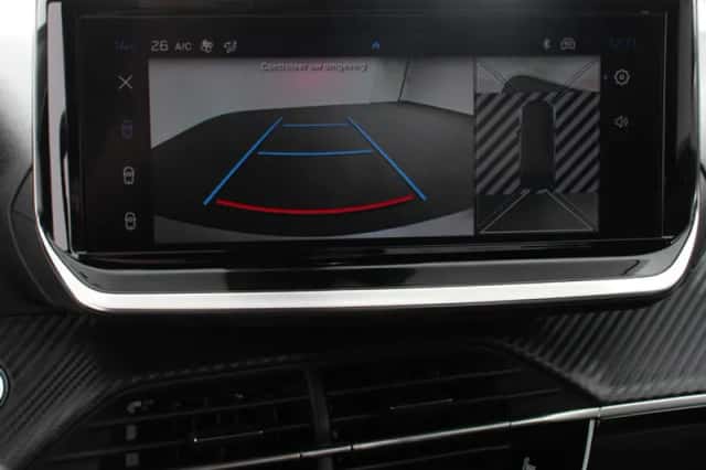 Peugeot 2008 (2024) thumbnail 3