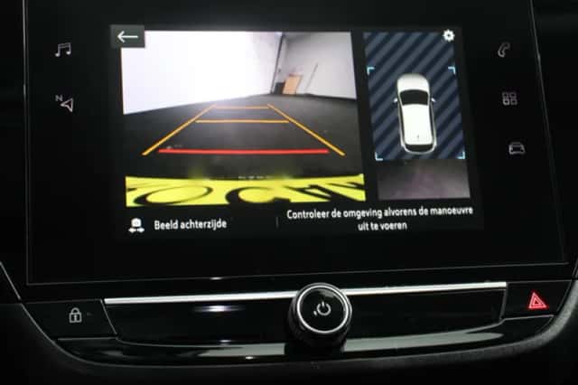Opel Corsa (2023) thumbnail 3