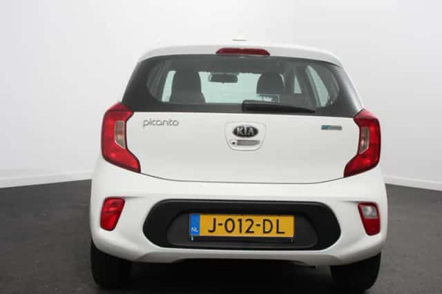 Kia Picanto (2020) thumbnail 5