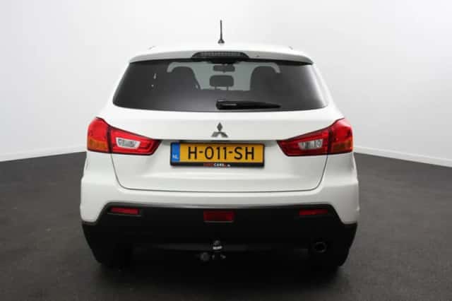 Mitsubishi ASX (2013) thumbnail 5