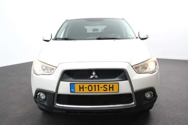 Mitsubishi ASX (2013) thumbnail 6