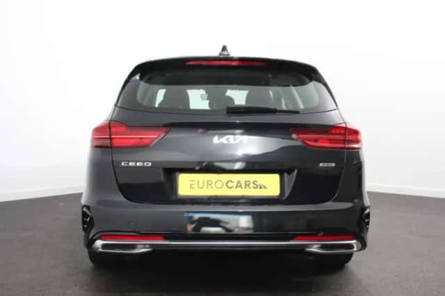 Kia Ceed Sportswagon (2023) thumbnail 5