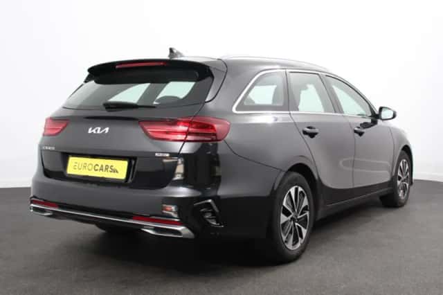 Kia Ceed Sportswagon (2023) thumbnail 6
