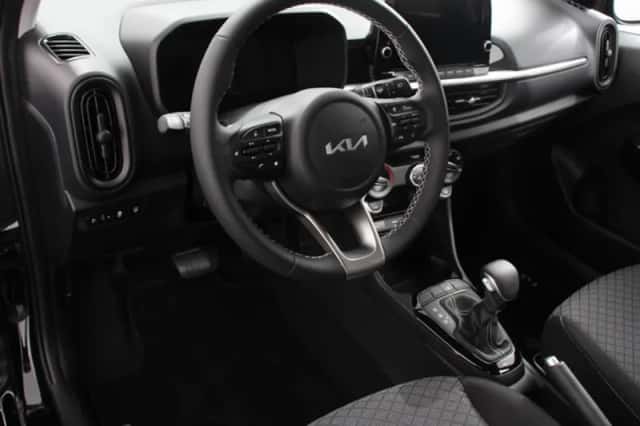 Kia Picanto (2025) thumbnail 2