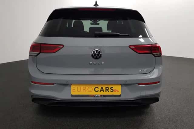 Volkswagen Golf (2020) thumbnail 3
