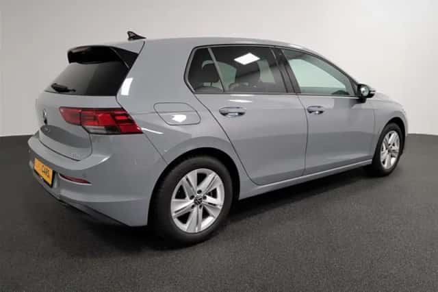 Volkswagen Golf (2020) thumbnail 4
