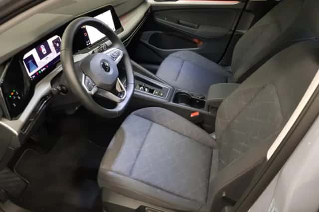 Volkswagen Golf (2020) thumbnail 6