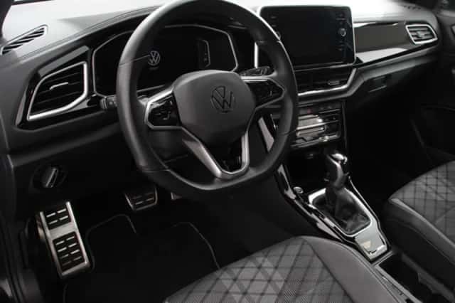 Volkswagen T-Roc (2025) thumbnail 3