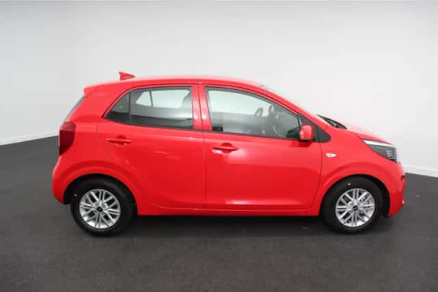 Kia Picanto (2022) thumbnail 5