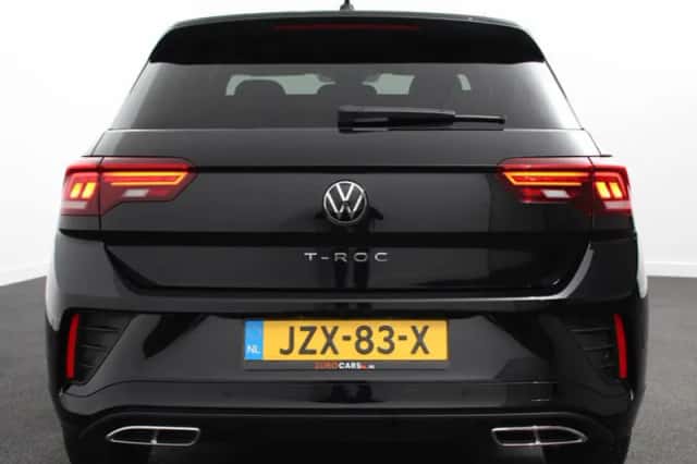 Volkswagen T-Roc (2025) thumbnail 3