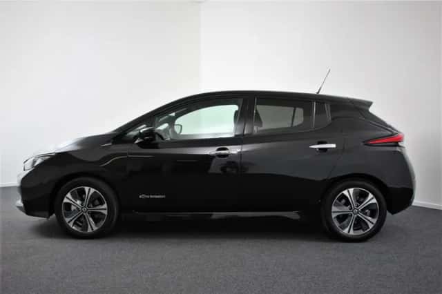 Nissan Leaf (2019) thumbnail 6