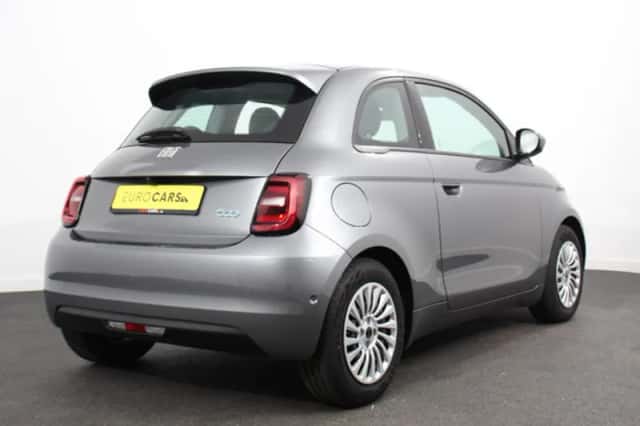 Fiat 500e (2023) thumbnail 4