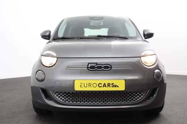 Fiat 500e (2023) thumbnail 5