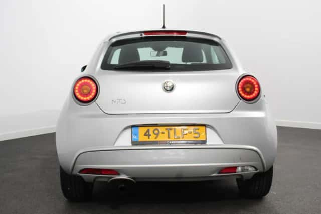 Alfa Romeo Mito (2012) thumbnail 5