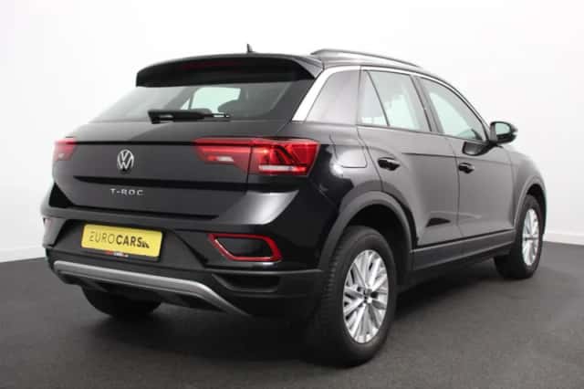 Volkswagen T-Roc (2023) thumbnail 6