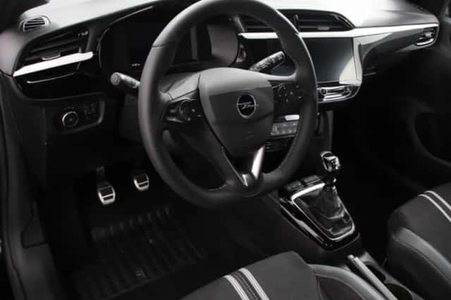 Opel Corsa (2024) thumbnail 2