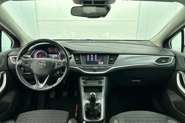 Opel Astra (2021) thumbnail 2