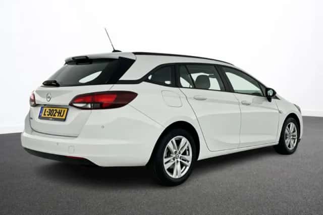 Opel Astra (2021) thumbnail 6