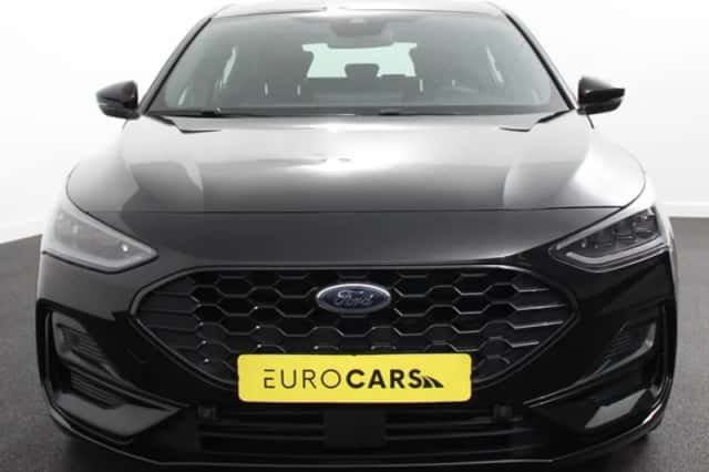 Ford Focus (2023) thumbnail 4