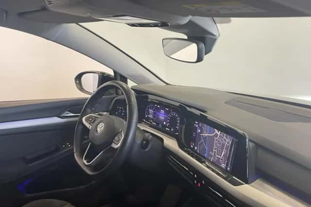 Volkswagen Golf (2021) thumbnail 6