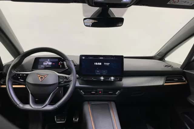 CUPRA Born (2022) thumbnail 2