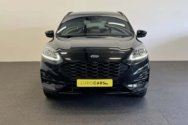 Ford Kuga (2022) thumbnail 3