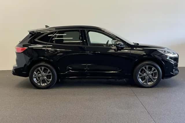 Ford Kuga (2022) thumbnail 5